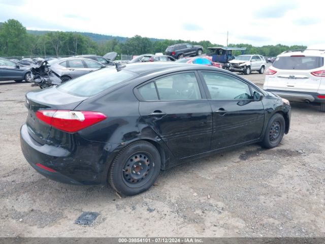 KNAFK4A63G5538071 KIA FORTE LX