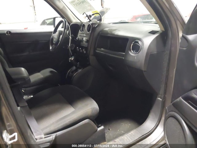1C4NJRFB8ED905117 Jeep Patriot Latitude