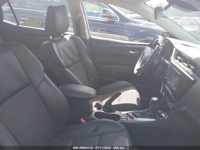 Toyota COROLLA SE 2018 5YFBURHE0JP759885 Image 5