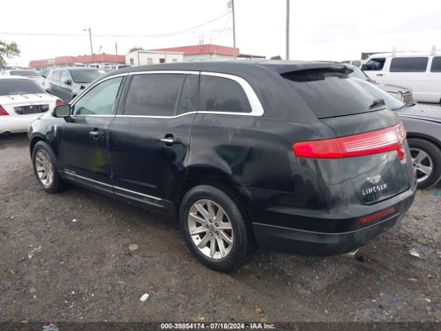 2LMHJ5NK8HBL00922 Lincoln Mkt Livery