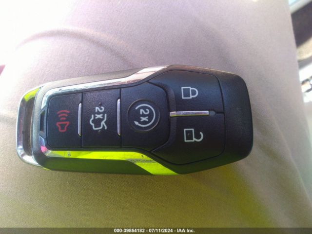 3LN6L2JK3ER810142 Lincoln MKZ