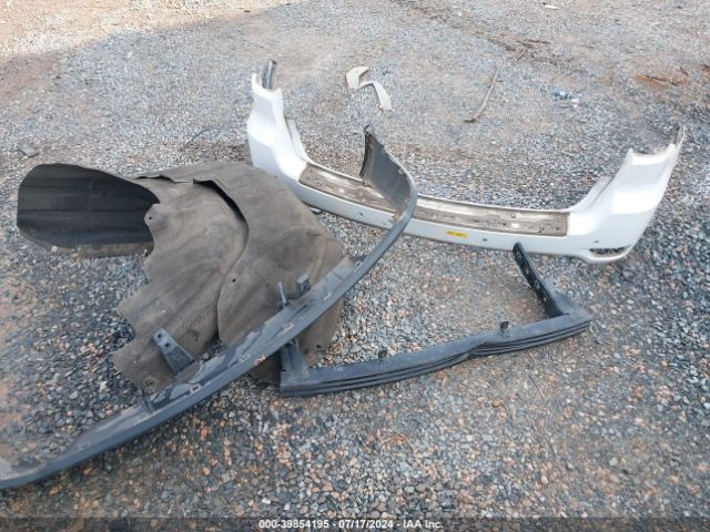 1C4RJEAG0JC300683 Jeep Grand Cherokee Laredo 4x2