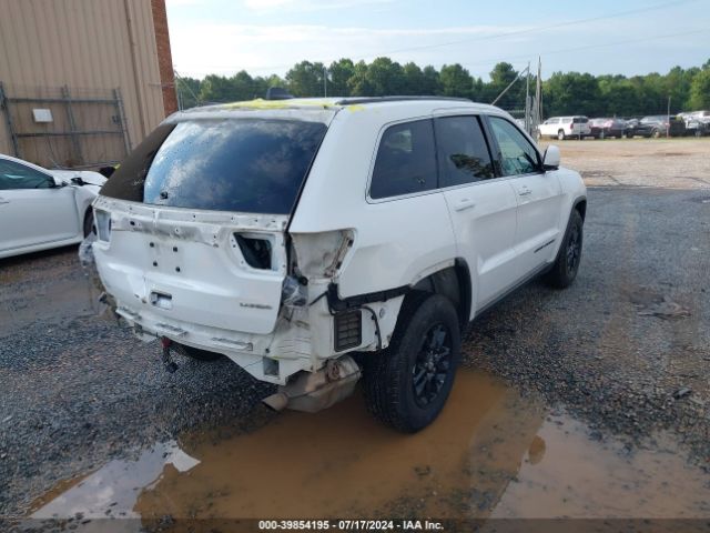 1C4RJEAG0JC300683 Jeep Grand Cherokee Laredo 4x2