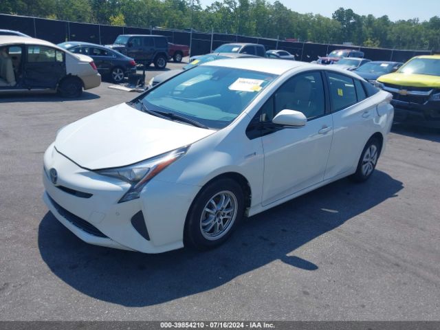 JTDKARFU5H3051962 Toyota Prius Four