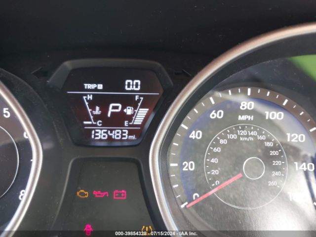 5NPDH4AE6FH636901 Hyundai ELANTRA SE