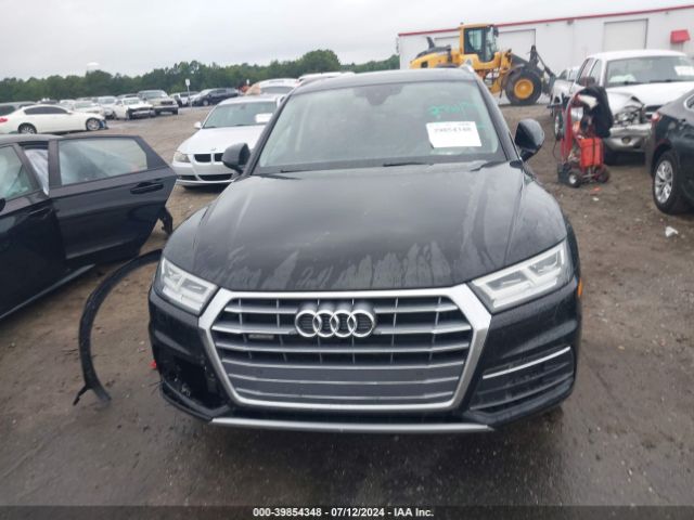WA1BNAFY6K2096599 Audi Q5 45 Premium
