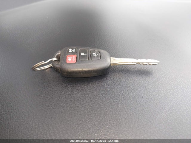 Toyota COROLLA SE 2017 5YFBURHE6HP627515 Image 11