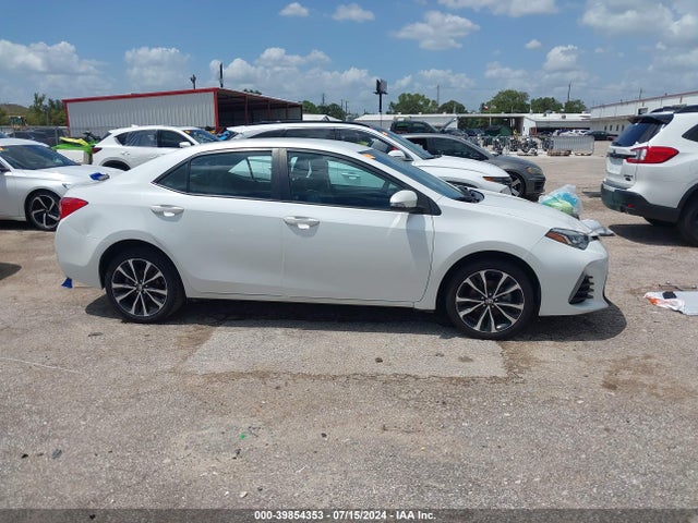 Toyota COROLLA SE 2017 5YFBURHE6HP627515 Image 13
