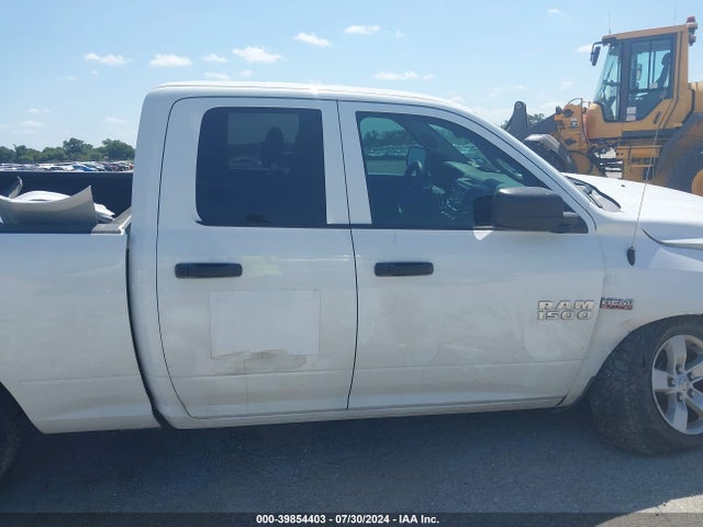 1C6RR7FT0JS302201 RAM 1500 Tradesman Quad Cab 4x4 6'4 Box