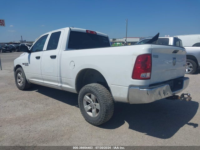 1C6RR7FT0JS302201 RAM 1500 Tradesman Quad Cab 4x4 6'4 Box