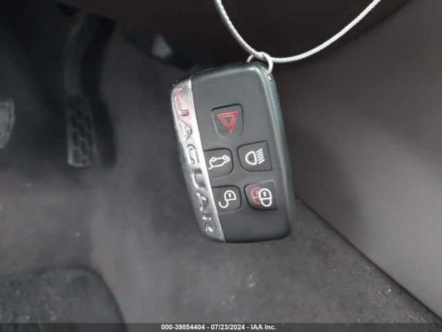 2017 JAGUAR F-PACE SADCK2BV9HA057075 Photo 10