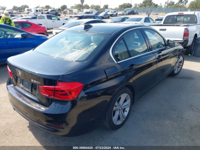 WBA8B9C30HK885188 BMW 330I