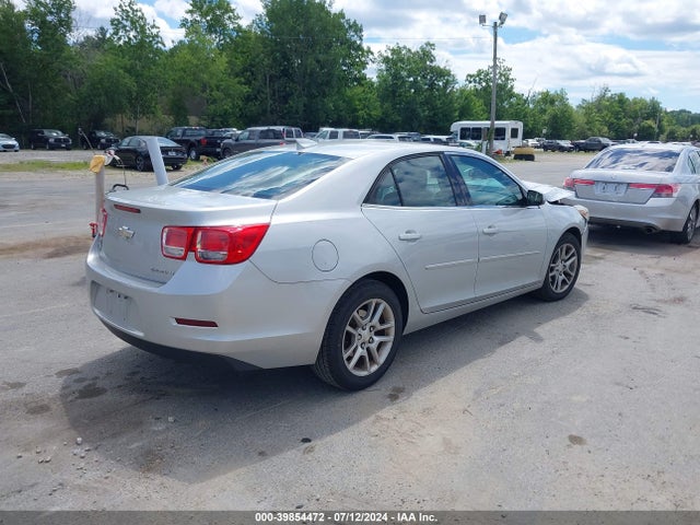 Chevrolet MALIBU 1LT 2015 1G11C5SL0FF100372 Image 4