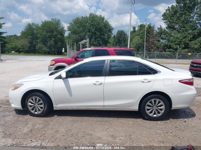 Toyota CAMRY LE 2015 4T1BF1FKXFU080118 Image 14