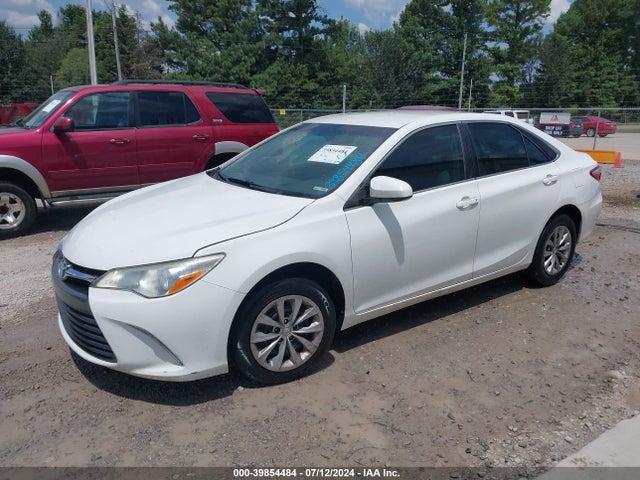 Toyota CAMRY LE 2015 4T1BF1FKXFU080118 Image 2