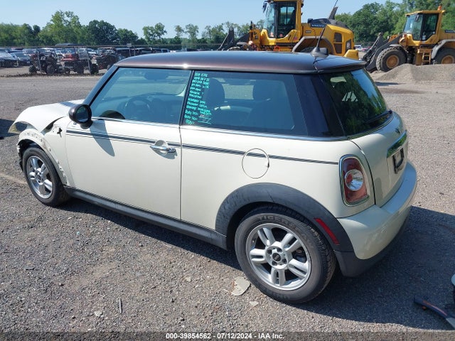 2013 MINI HARDTOP WMWSU3C59DT544777 Photo 2