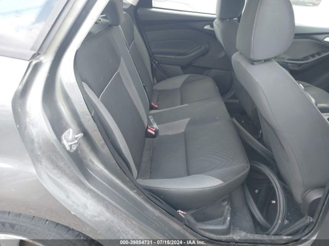 1FADP3F21EL439758 Ford FOCUS SE
