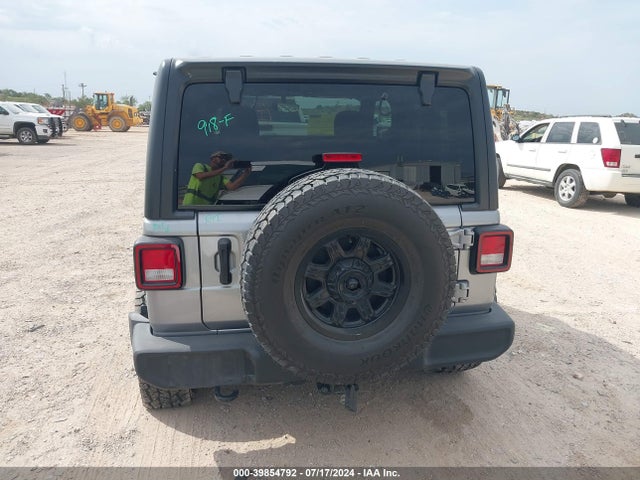 1C4HJXAG4MW694604 Jeep Wrangler Sport S 4x4