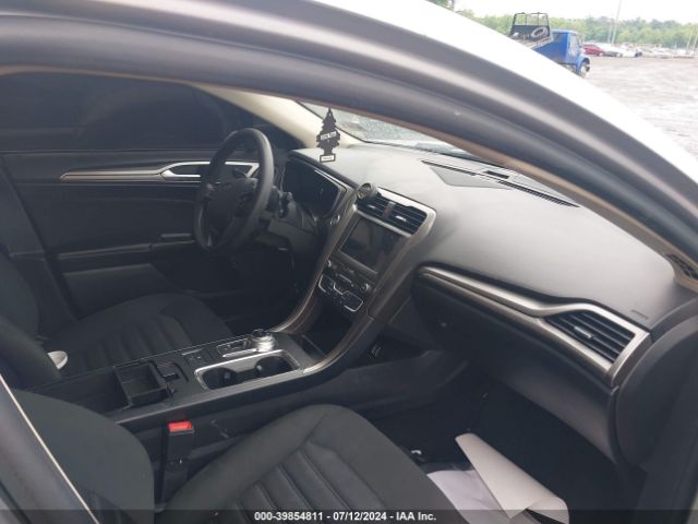 3FA6P0LU8KR101395 Ford Fusion Hybrid Se