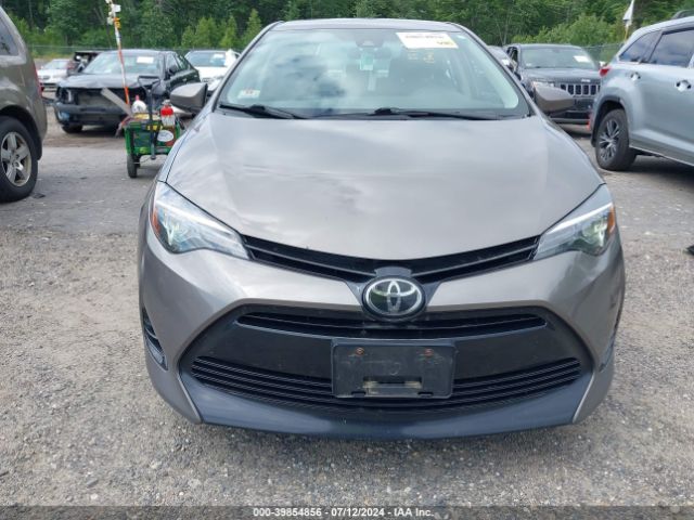 2T1BURHE8JC983731 Toyota COROLLA LE