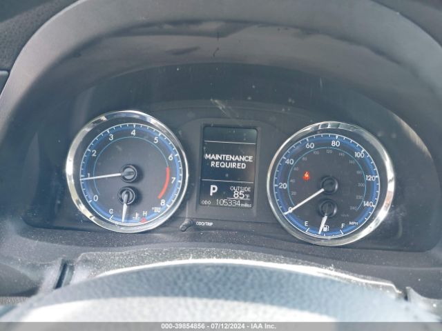 2T1BURHE8JC983731 Toyota COROLLA LE