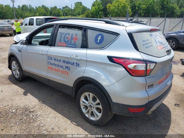 1FMCU9GD3JUA79314 Ford ESCAPE SE