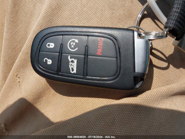 Jeep Cherokee Latitude 2016 1C4PJMCB9GW109564 Image 11