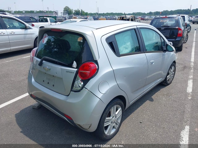 Chevrolet Spark 1lt Auto 2014 KL8CD6S92EC410202 Image 4