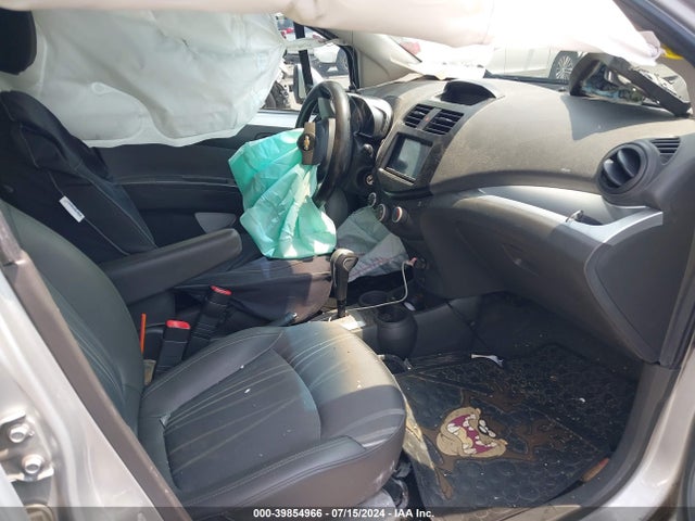 Chevrolet Spark 1lt Auto 2014 KL8CD6S92EC410202 Image 5