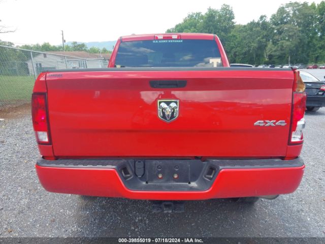 1C6RR7FG4KS547829 RAM 1500 Classic Express Quad Cab 4x4 6'4 Box