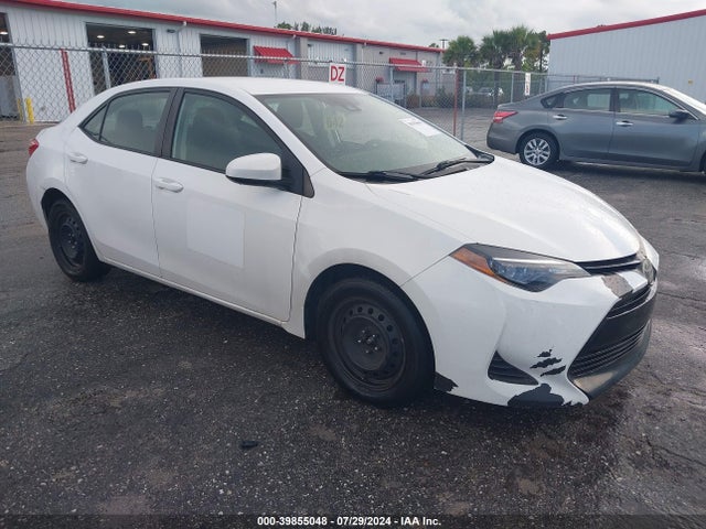 Toyota COROLLA LE 2019 5YFBURHE4KP933443 zdjęcie główne