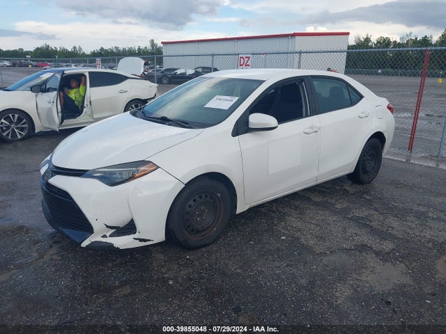 Toyota COROLLA LE 2019 5YFBURHE4KP933443 Image 2