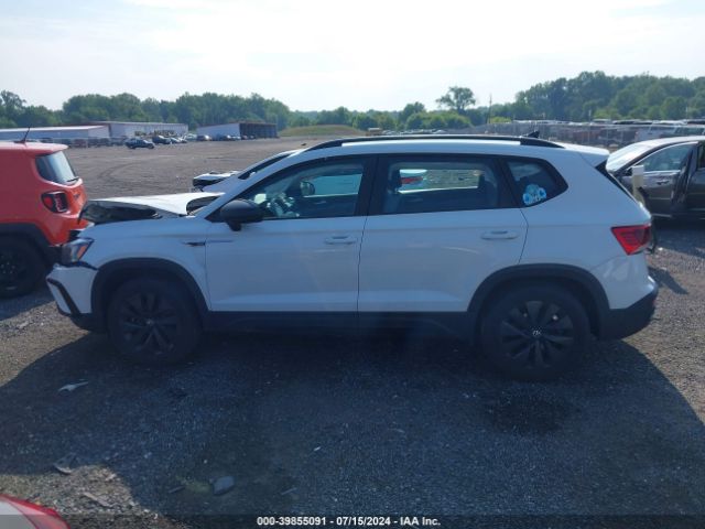 3VVAX7B26NM080157 Volkswagen Taos 1.5t S
