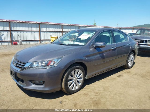 1HGCR3F91FA031997 Honda Accord Touring