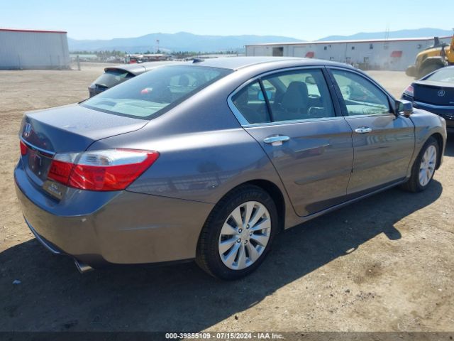 1HGCR3F91FA031997 Honda Accord Touring