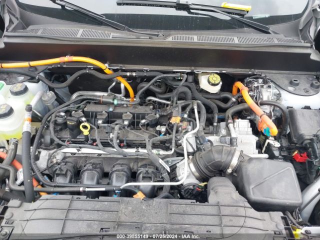 3FTTW8E39PRA42030 Ford Maverick Lariat
