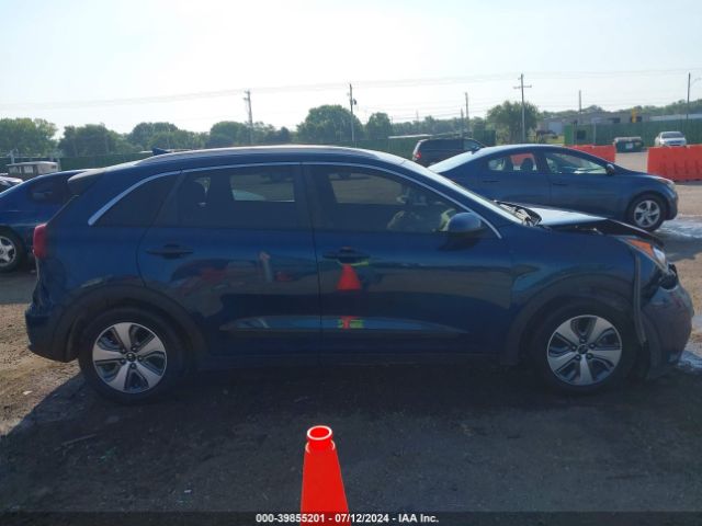 KNDCB3LC9K5250129 KIA NIRO LX