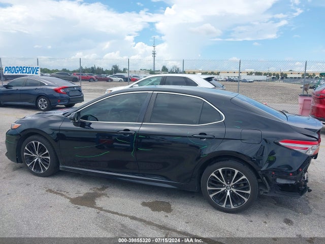 Toyota CAMRY SE 2018 4T1B11HK7JU065077 Image 14