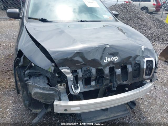 1C4PJMCB9FW752012 Jeep Cherokee Latitude