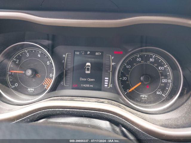 1C4PJMCB9FW752012 Jeep Cherokee Latitude