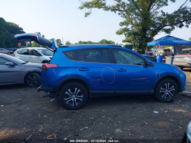 Toyota RAV4 LE 2018 JTMBFREV9JJ187346 Image 13