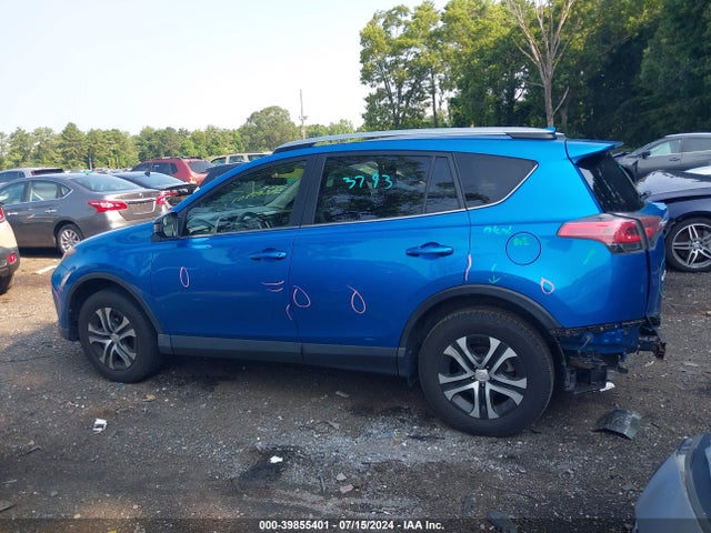 Toyota RAV4 LE 2018 JTMBFREV9JJ187346 Image 14