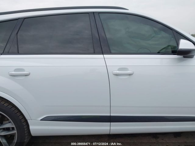 WA1VAAF70JD032075 Audi Q7 3.0t Premium
