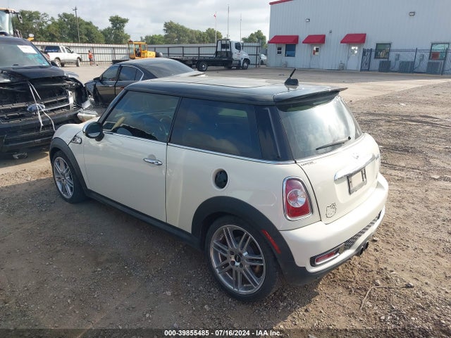 2013 MINI HARDTOP WMWSV3C57DT393225 Photo 2