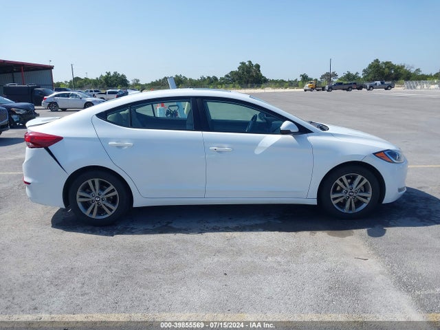 Hyundai Elantra Value Edition 2018 5NPD84LF3JH252587 Image 13