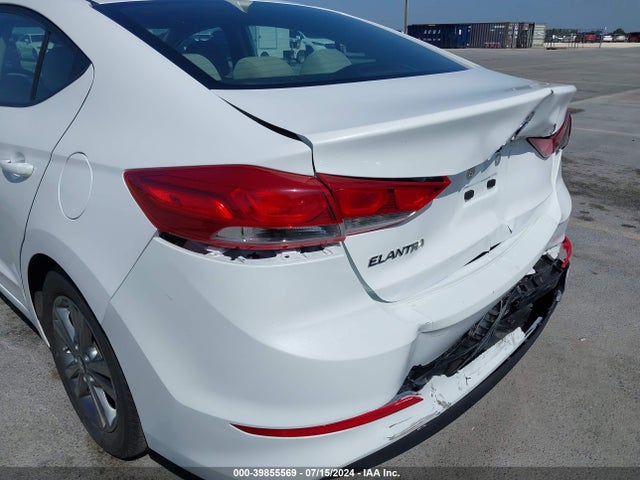 Hyundai Elantra Value Edition 2018 5NPD84LF3JH252587 Image 17