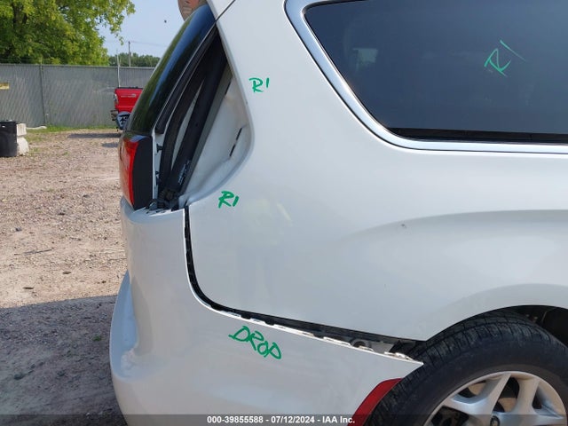 2C4RC1BG0HR788424 Chrysler Pacifica Touring Plus