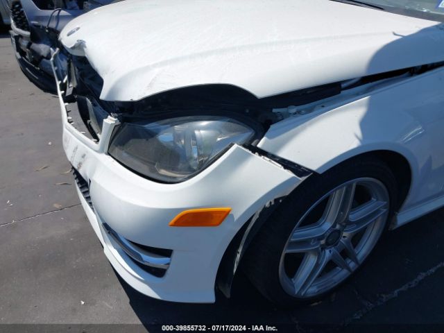 WDDGJ4HBXFG411484 Mercedes-Benz C 250