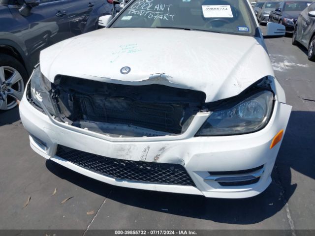 WDDGJ4HBXFG411484 Mercedes-Benz C 250