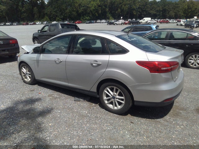 Ford FOCUS SE 2016 1FADP3F26GL345619 Image 3